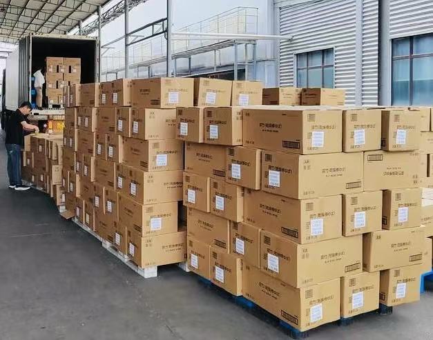 Lieferung von 25.000 Einheiten: 4,45-Zoll-IPS-LCDs (1920 x 1080, 120 Hz hohe Bildwiederholfrequenz) für einen japanischen Kunden